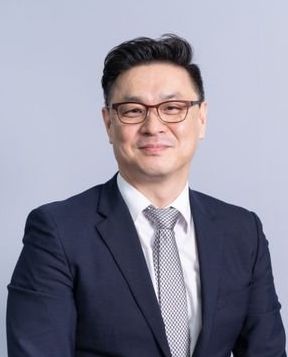 Prof. Junseok Hwang